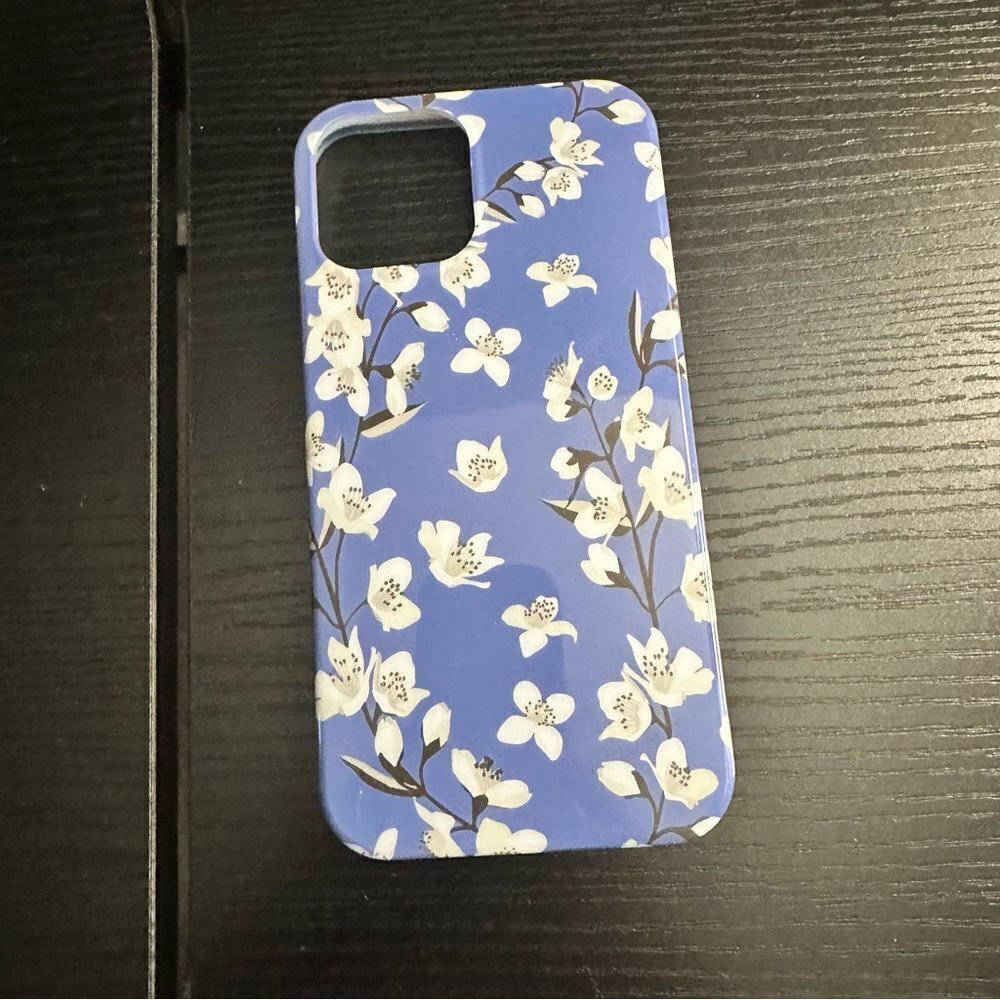 Casley iPhone 12 case bundle! - Picture 5 of 9